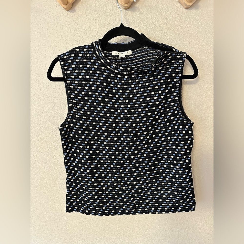 St. John Sleeveless Knit Mock Neck Blouse Sz M